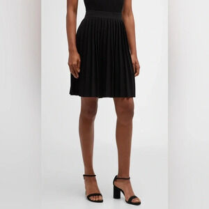 Nwt! Co Pleated Knit black Skirt
Small